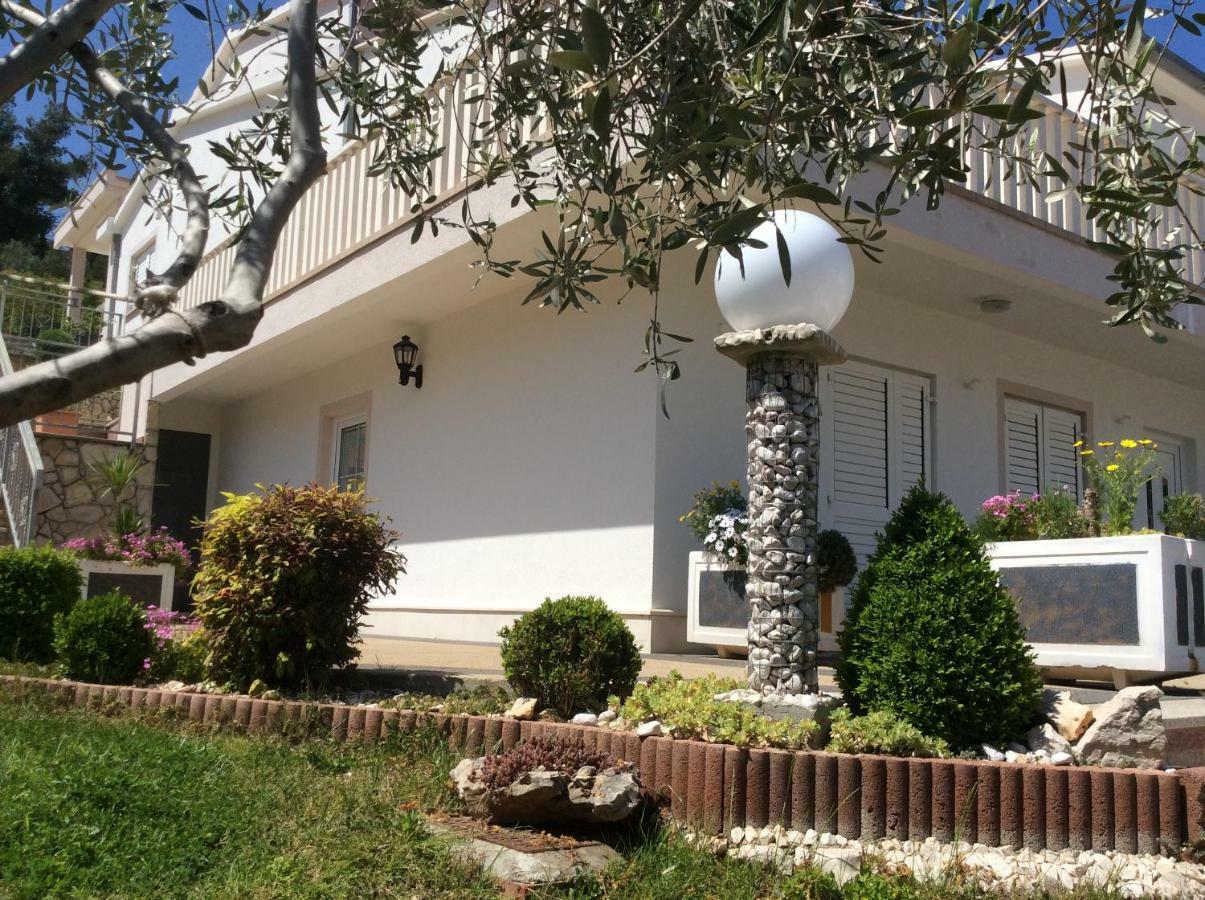 Apartments Kaskada Марина Екстериор снимка