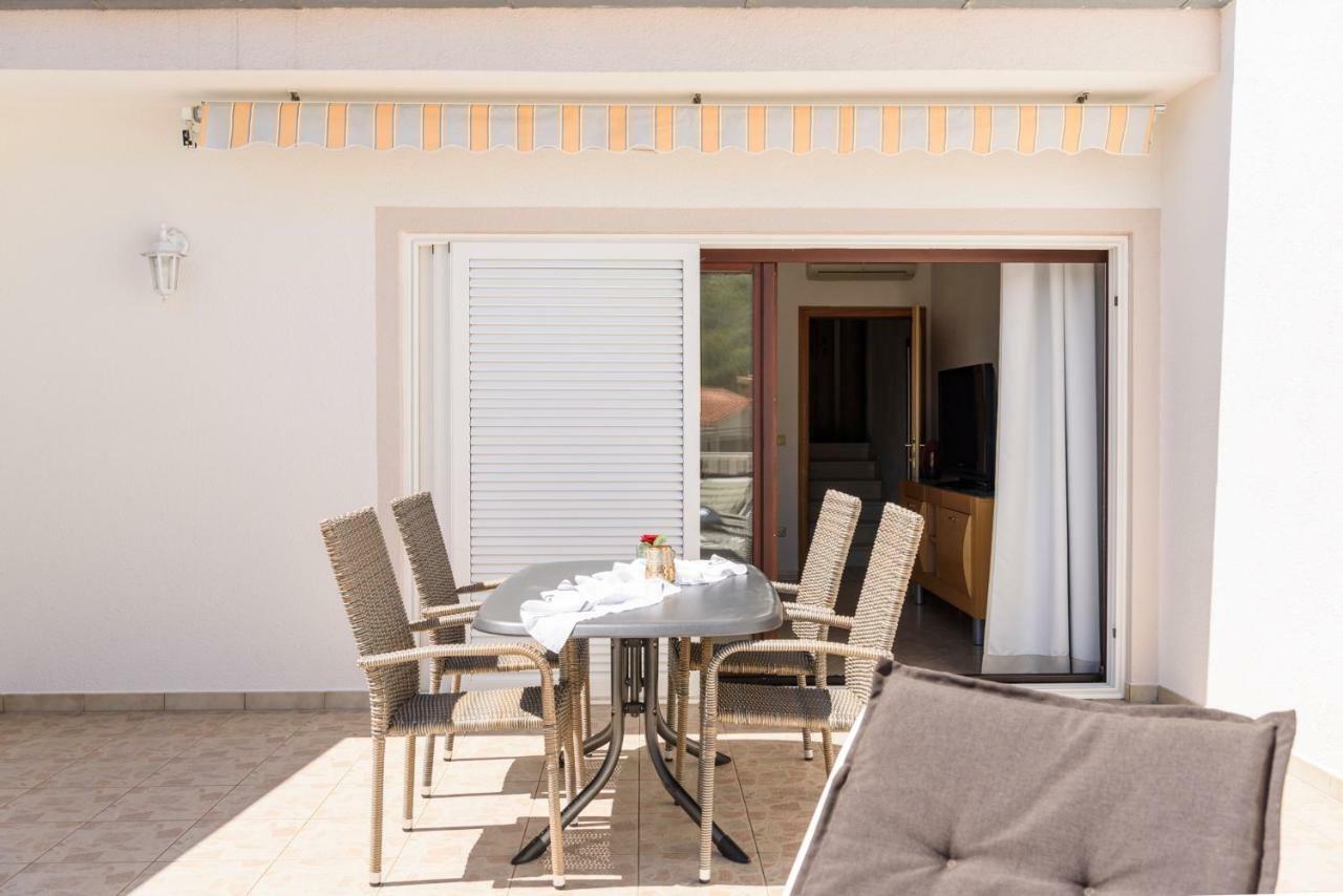 Apartments Kaskada Марина Екстериор снимка