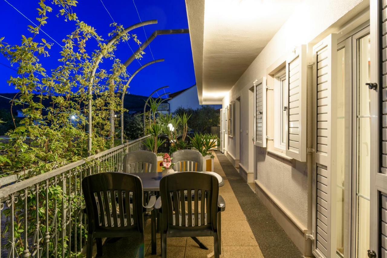 Apartments Kaskada Марина Екстериор снимка